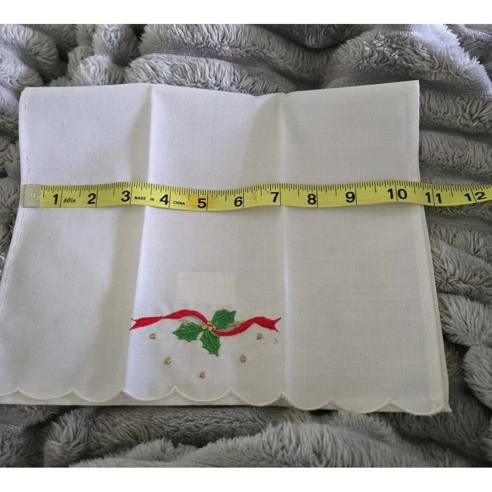 Vintage 1986 Embroidered Fingertip Tea Towel With Ribbon Christmas Holly‎ NWT